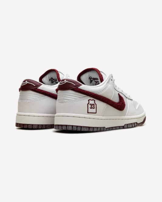 Nike Dunk Low Protro Kobe Bryant Lower Merion Home — detalle del talón