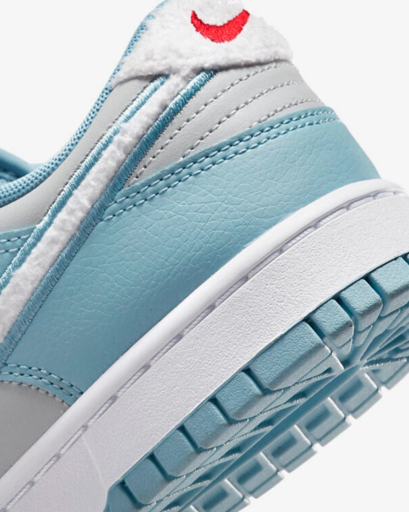 Nike Dunk Low Retro Fleece Swoosh Worn Blue