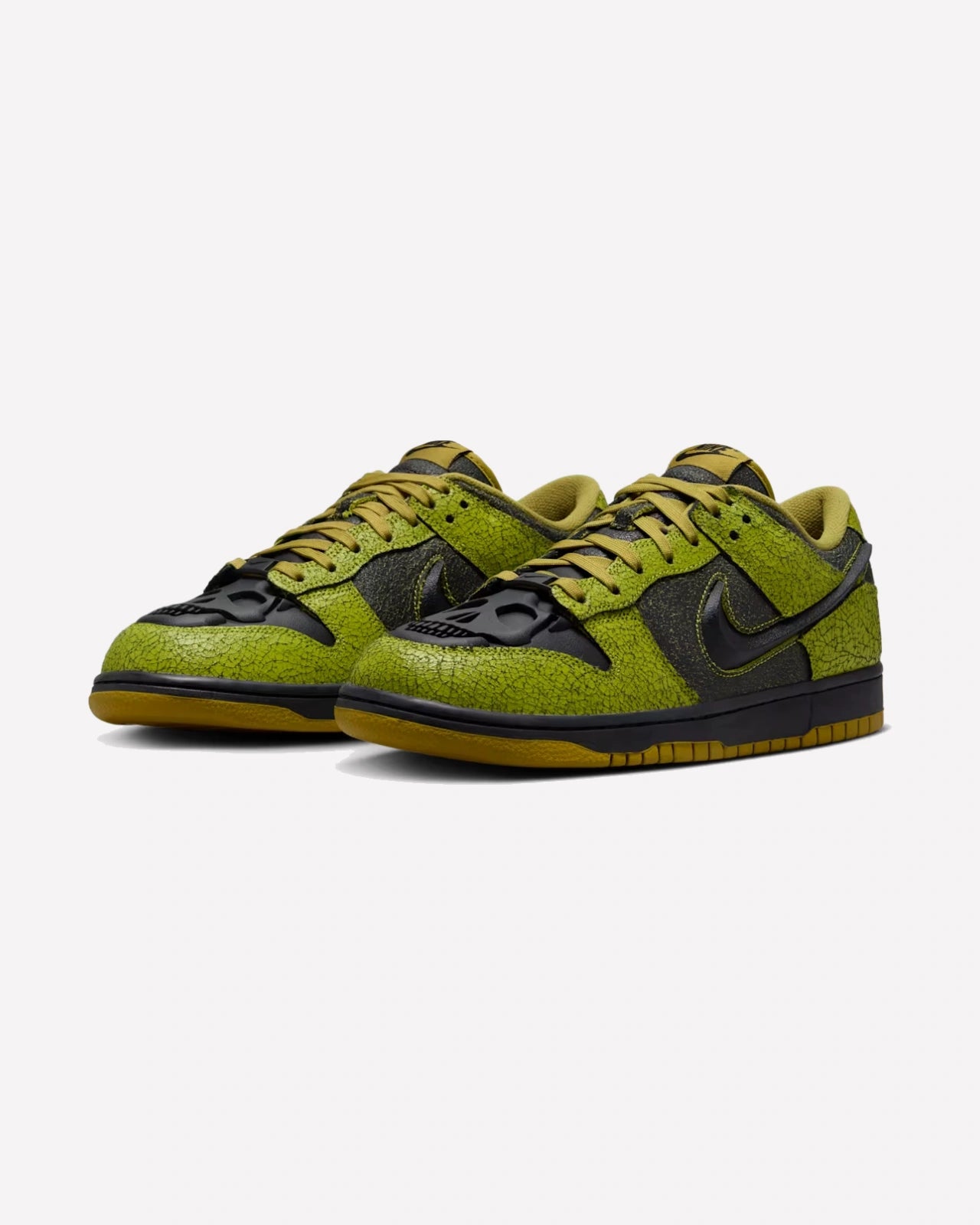 Nike Dunk Low Retro QS Halloween Skull