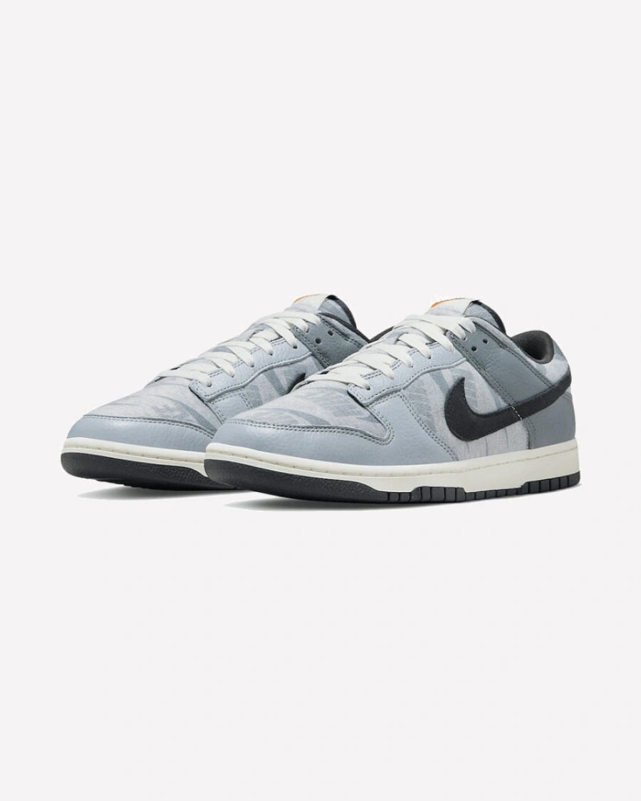 Nike Dunk Low SE Copy Paste — Detalle del talón