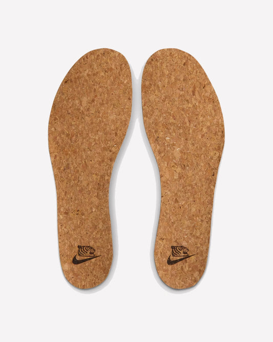 Nike Homescape Woven SP SOULGOODS Medium Orewood Brown — par completo