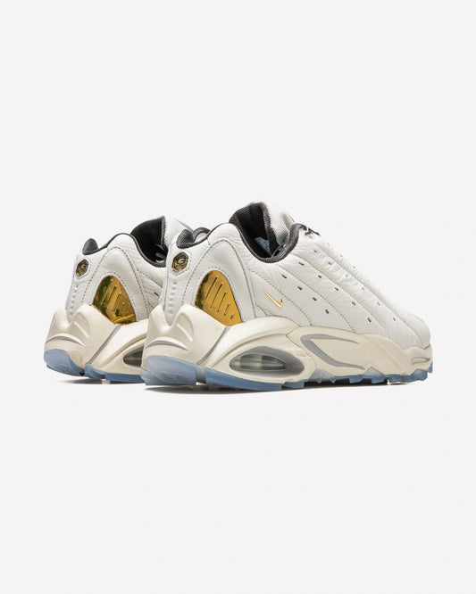 Nike Hot Step Air Terra Drake NOCTA Champagne — Detalle del talón