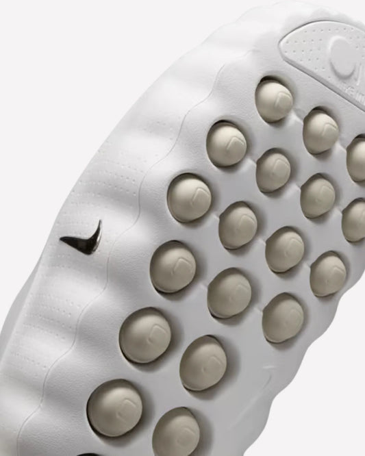 Nike Mind 001 Slide Summit White — vista de la suela