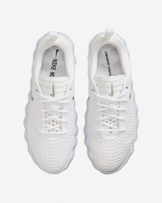 Nike Mind 002 White Vast Grey — vista del talón