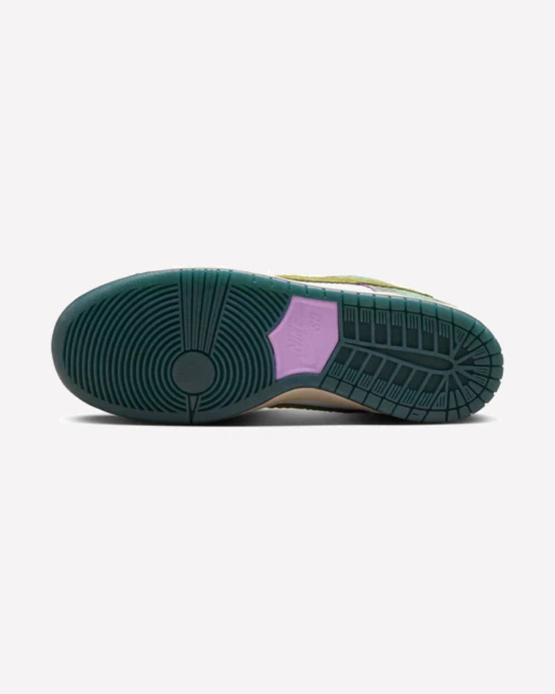 Nike SB Dunk Low Alexis Sablone Chameleon