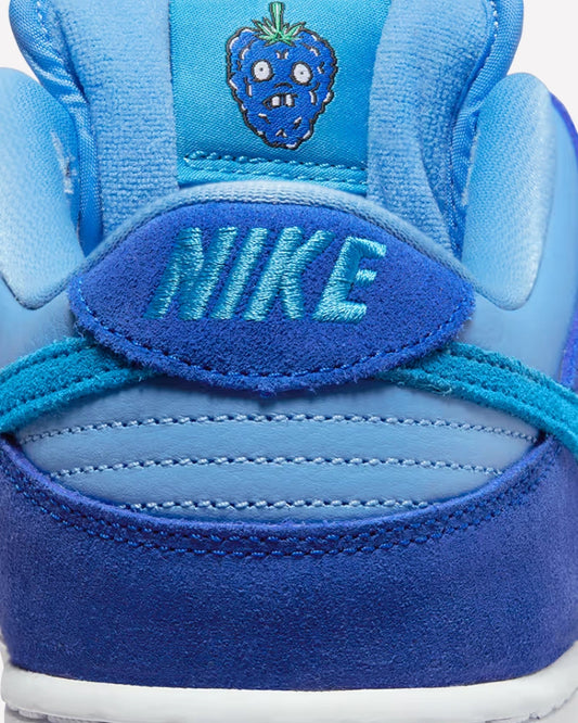 Nike SB Dunk Low Blue Raspberry