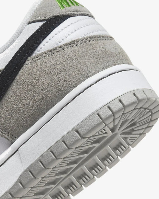 Nike SB Dunk Low Chlorophyll