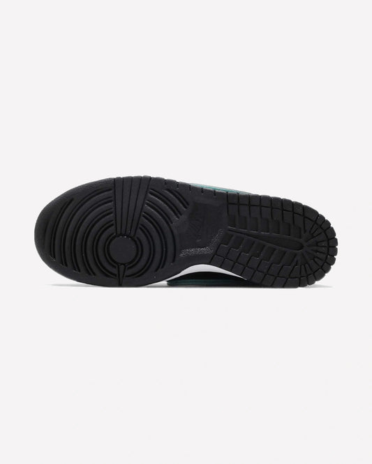 Nike SB Dunk Low Diamond Supply Co. Black Diamond