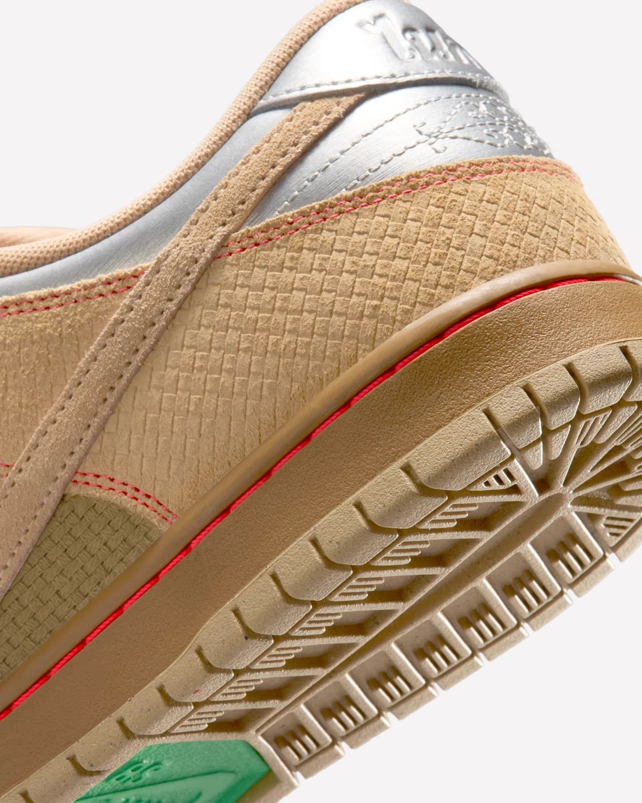 Nike SB Dunk Low Pro Som Tum