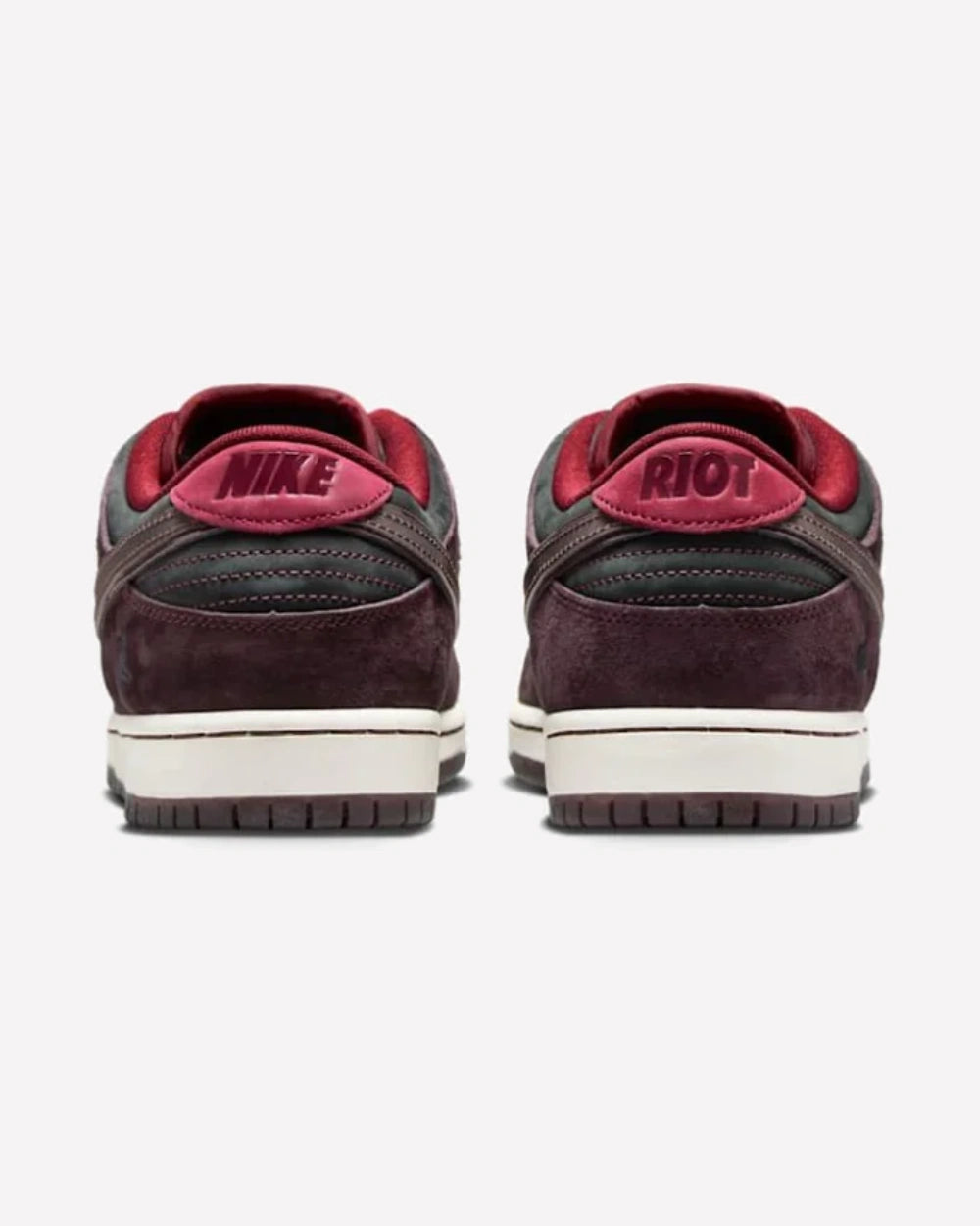 Nike SB Dunk Low Riot Skateshop