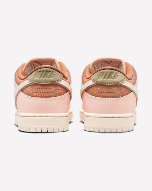 Nike SB Dunk Low Trocadéro Gardens
