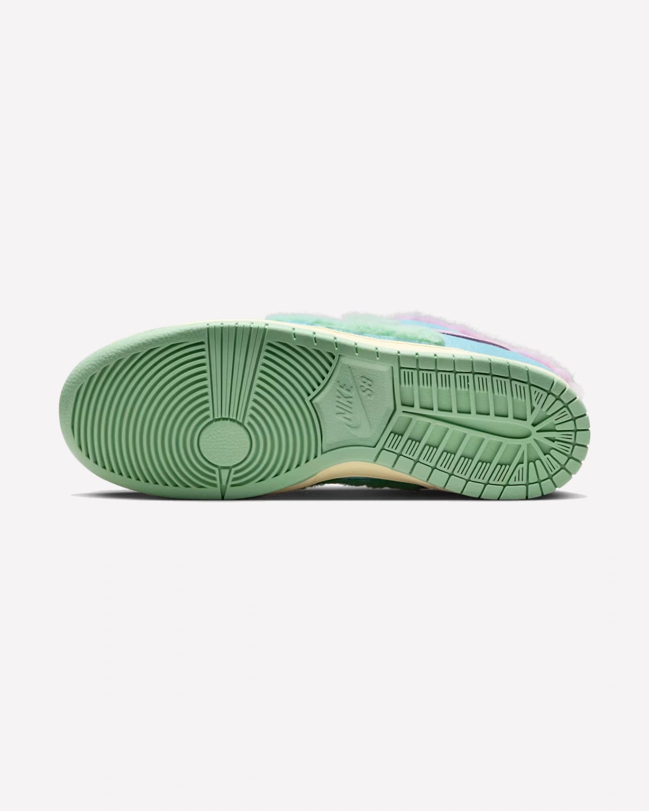 Nike SB Dunk Low Verdy Visty