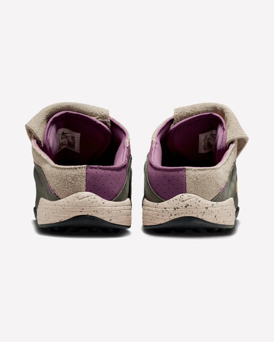 Nike Total 90 Mule Kids of Immigrants Khaki