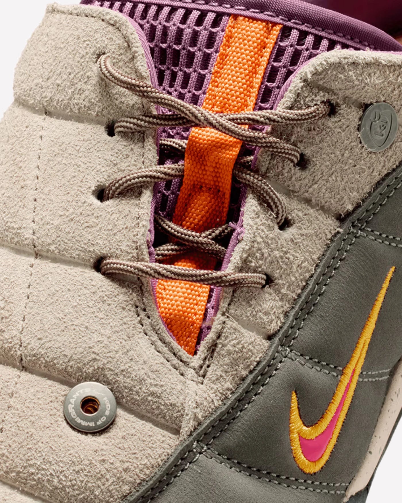 Nike Total 90 Mule Kids of Immigrants Khaki