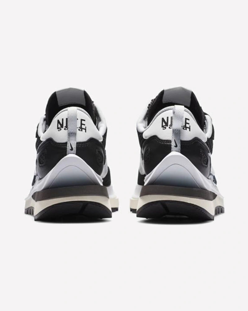 Nike Vaporwaffle sacai Black White