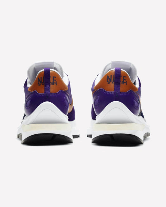 Nike Vaporwaffle sacai Dark Iris