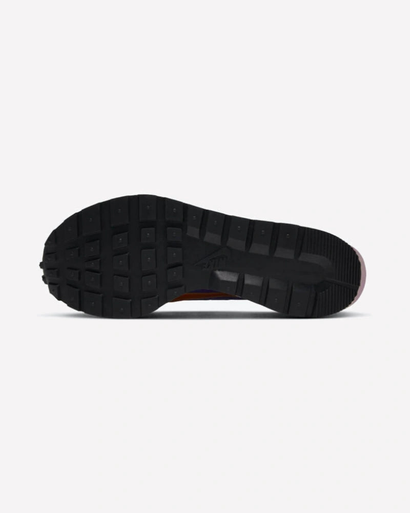 Nike Vaporwaffle sacai Dark Iris