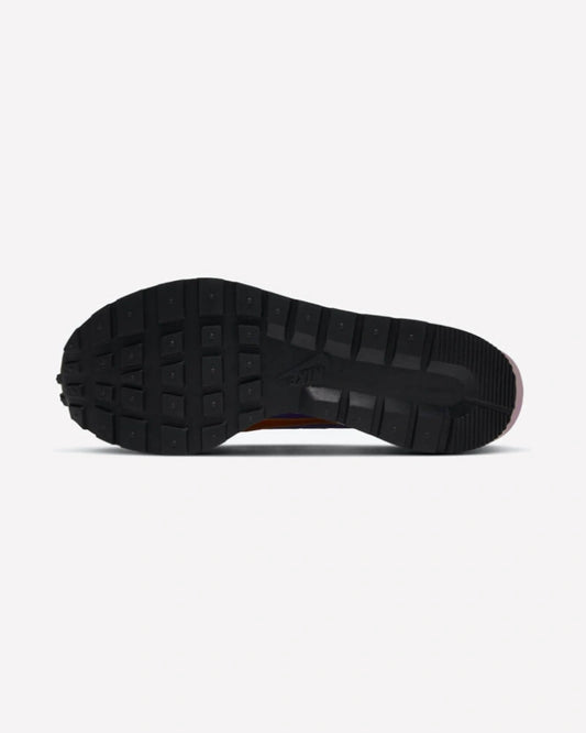 Nike Vaporwaffle sacai Dark Iris