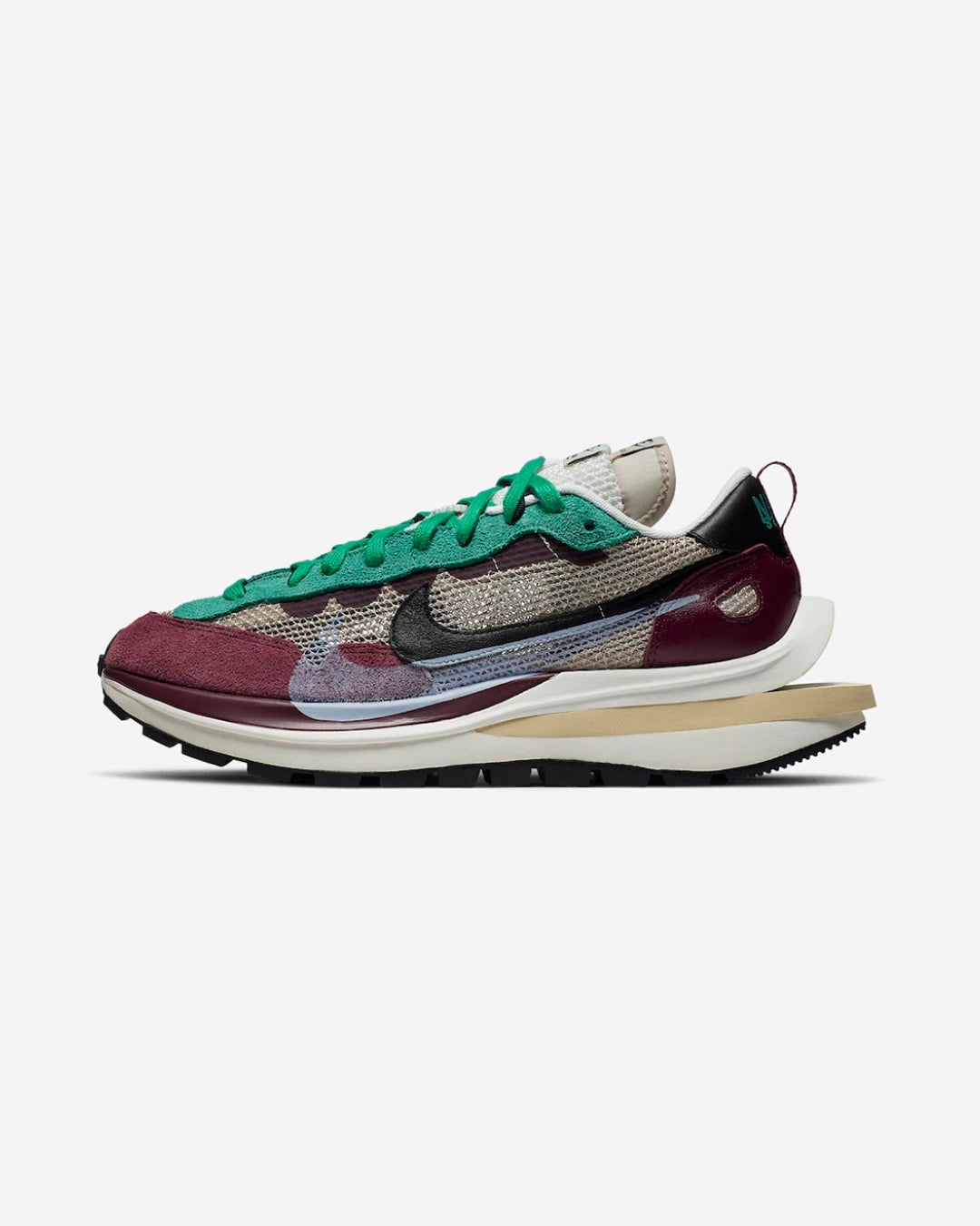 Nike Vaporwaffle sacai Villain Red Neptune Green