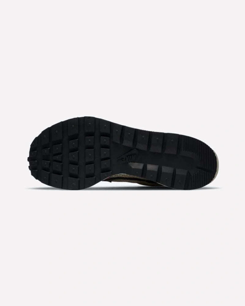 Nike Vaporwaffle sacai Villain Red Neptune Green