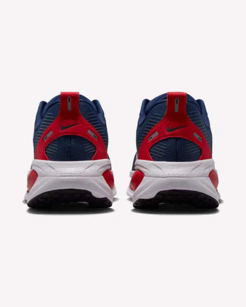 Nike Vomero 18 Arizona — vista del talón