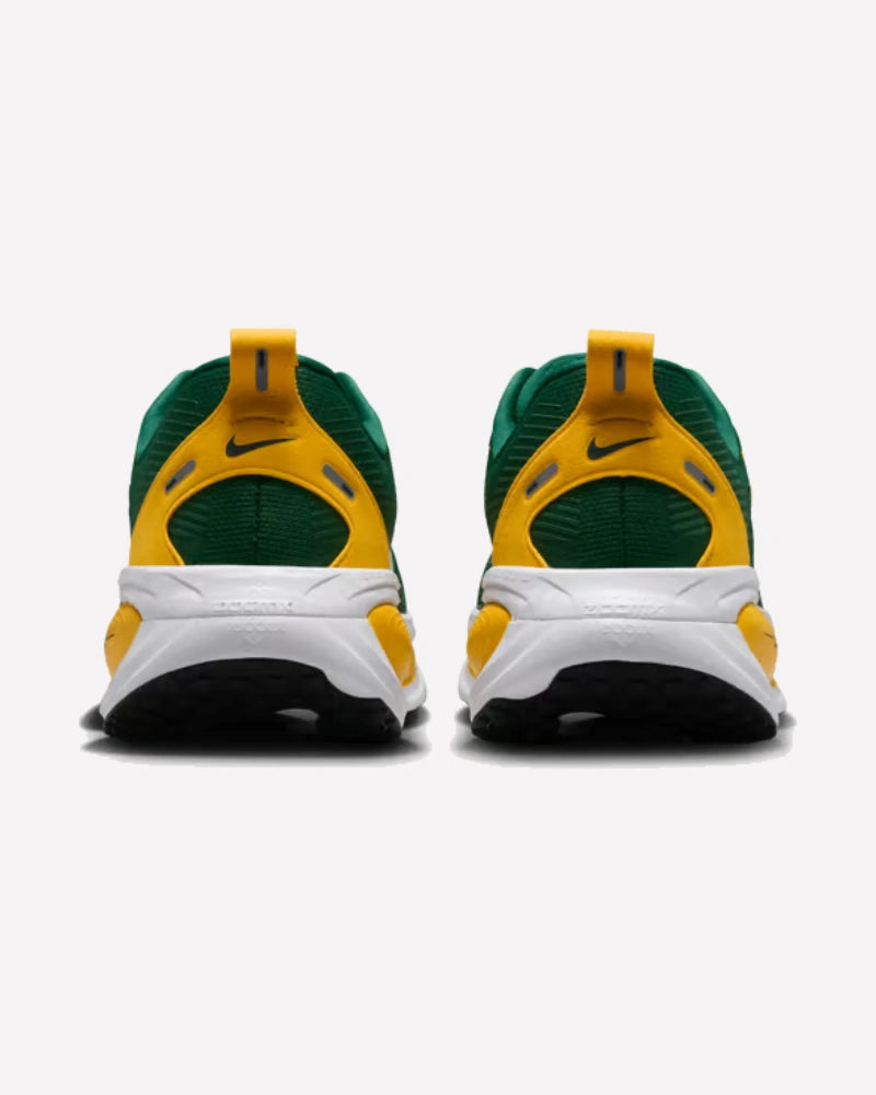 Nike Vomero 18 Baylor — detalle del upper