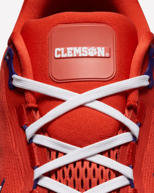 Nike Vomero 18 Clemson — detalle del lateral