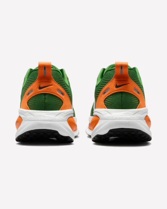 Nike Vomero 18 Florida A&M — detalle del upper