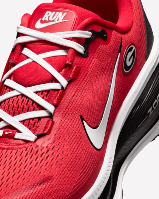 Nike Vomero 18 Georgia — detalle del upper