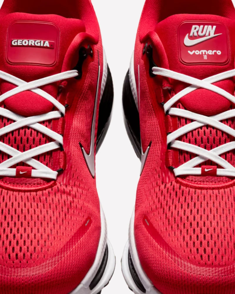 Nike Vomero 18 Georgia — par completo