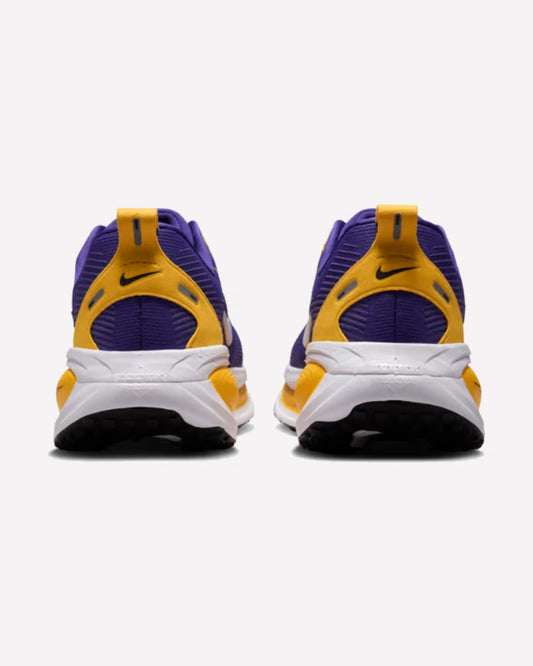 Nike Vomero 18 LSU — Vista trasera
