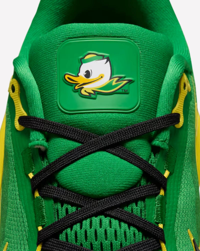Nike Vomero 18 Oregon — detalle de la suela