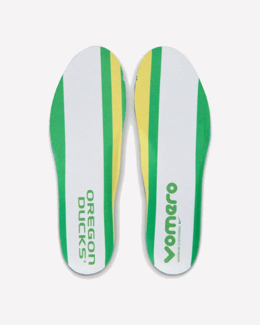 Nike Vomero 18 Oregon — par completo