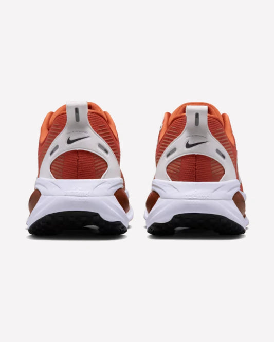 Nike Vomero 18 Texas — Vista trasera