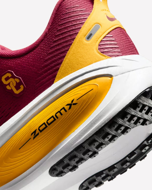 Nike Vomero 18 USC — par completo