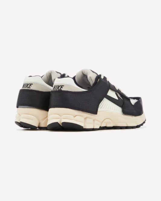 Nike Zoom Vomero 5 Timeless Panda Dunk