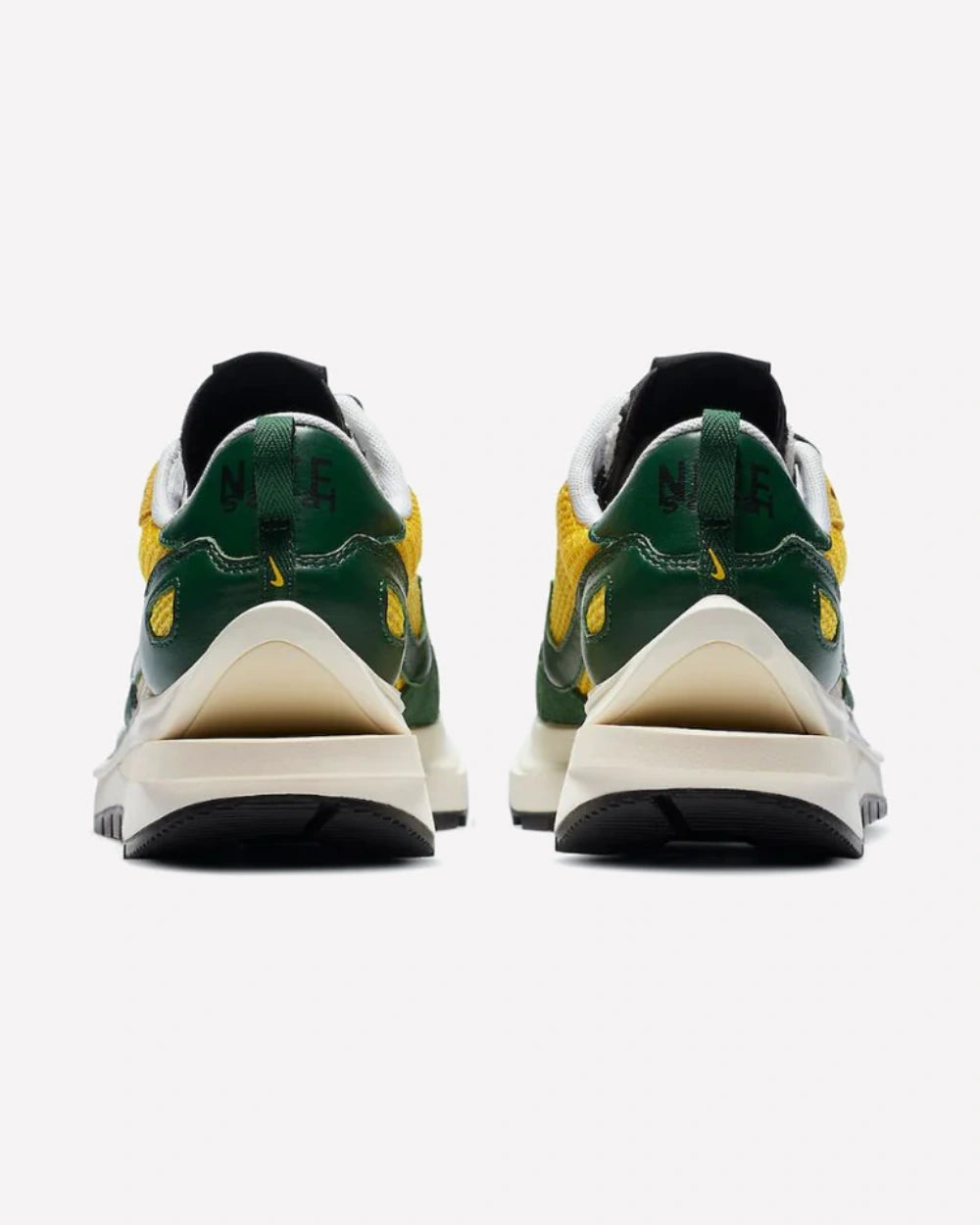 Nike sacai Vaporwaffle Tour Yellow Stadium Green