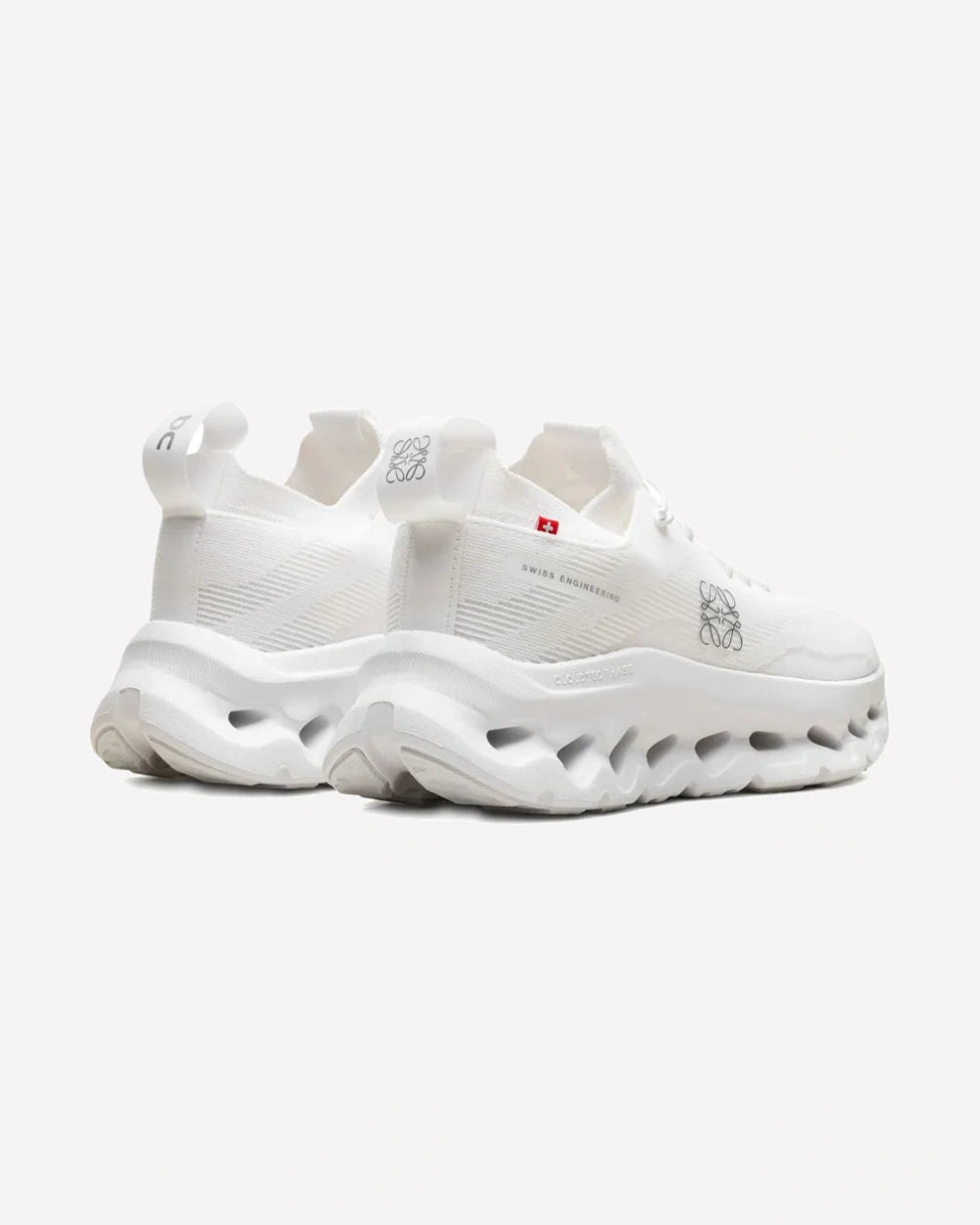 On Running Cloudtilt LOEWE All White