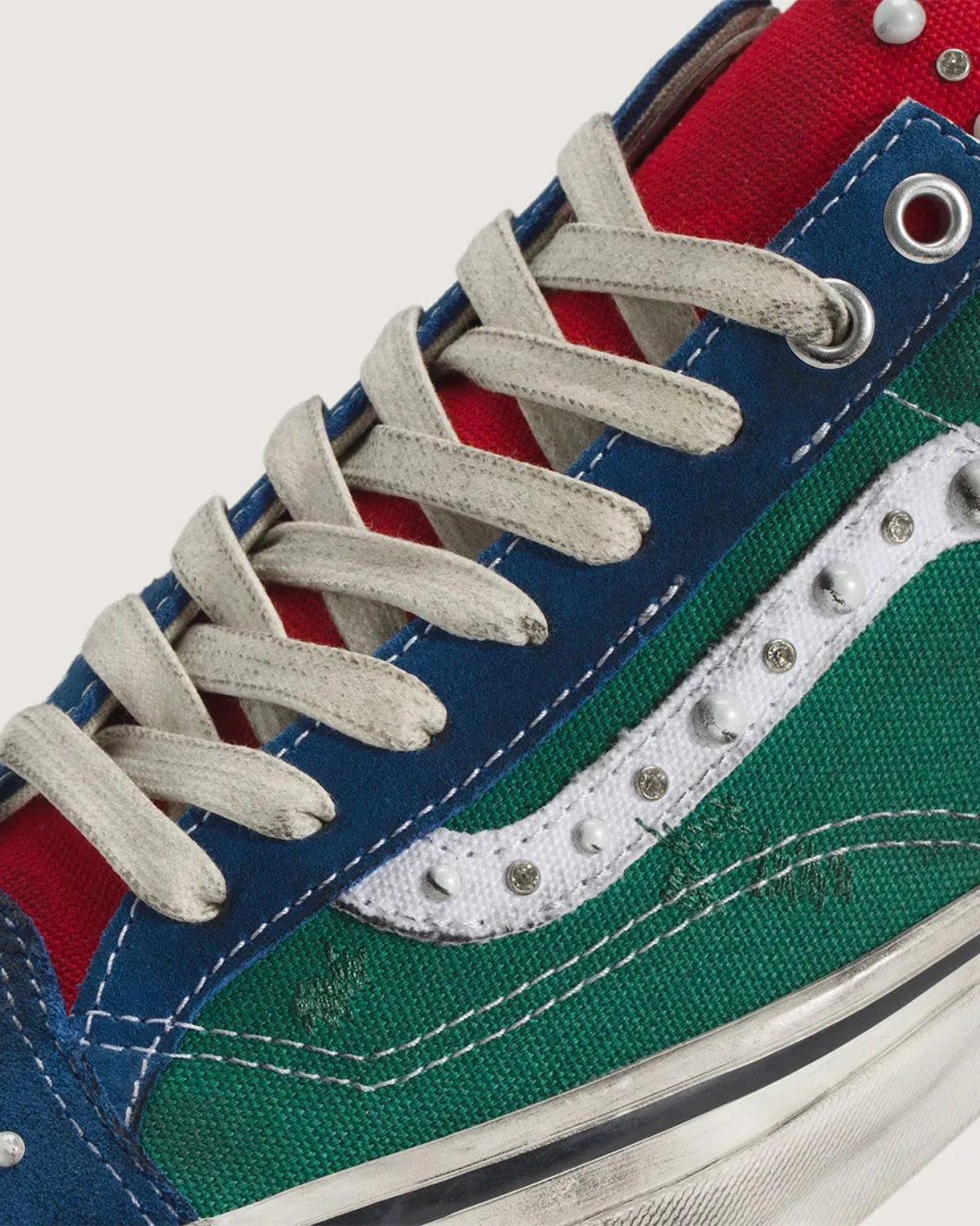 Vans LX Old Skool 36 Pearlized Pack Yacht Club — detalle del talón
