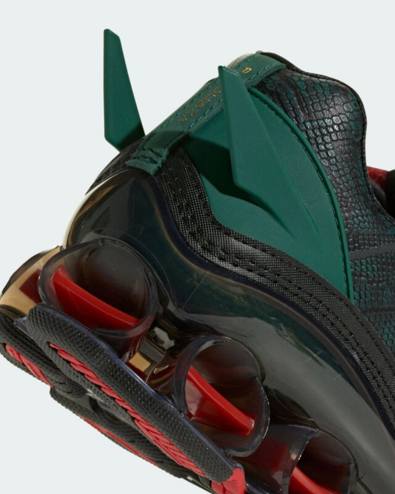 adidas F50 Tunit Megaride Pokémon Rayquaza — detalle del diseño