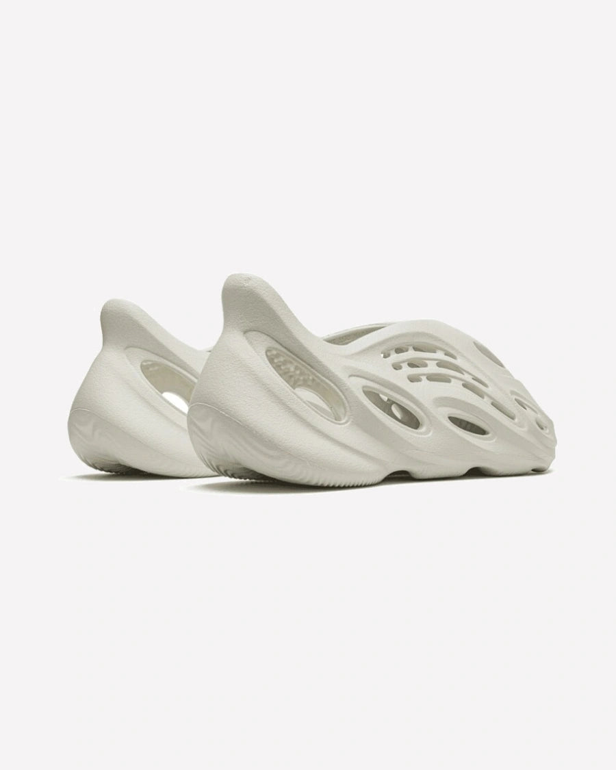 adidas Yeezy Foam RNNR Ararat