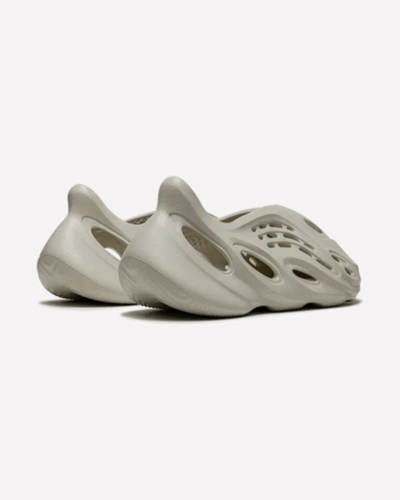 adidas Yeezy Foam RNNR Sand