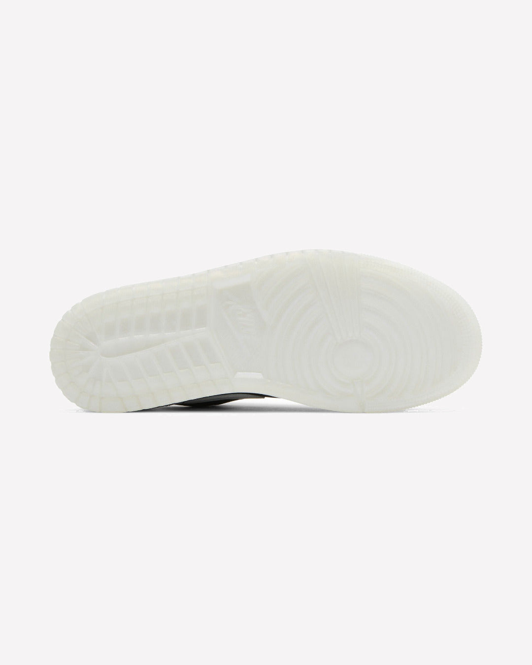 Jordan 1 Low Diamond Shorts Black White — vista trasera