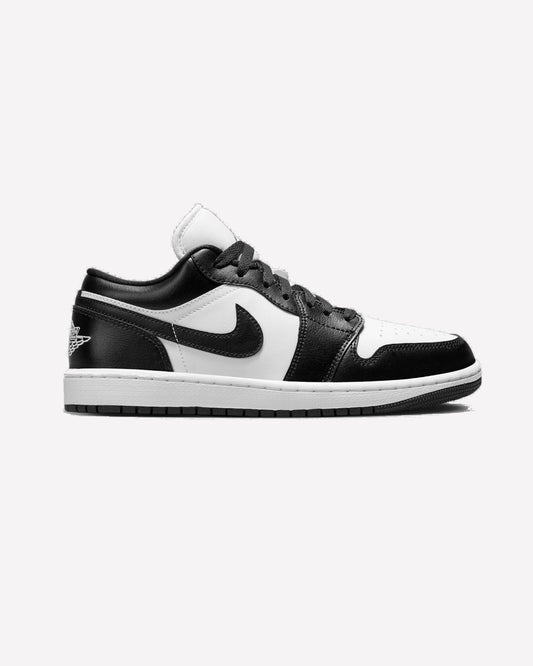 Jordan 1 Low Panda — vista del talón