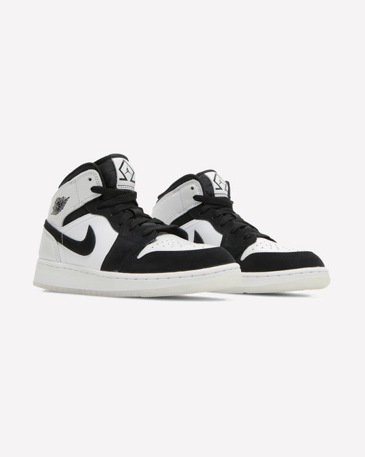 Jordan 1 Mid Diamond Shorts (GS) — detalle del logo
