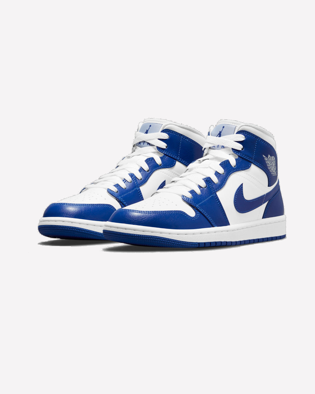 Jordan 1 Mid Kentucky Blue — detalle del talón