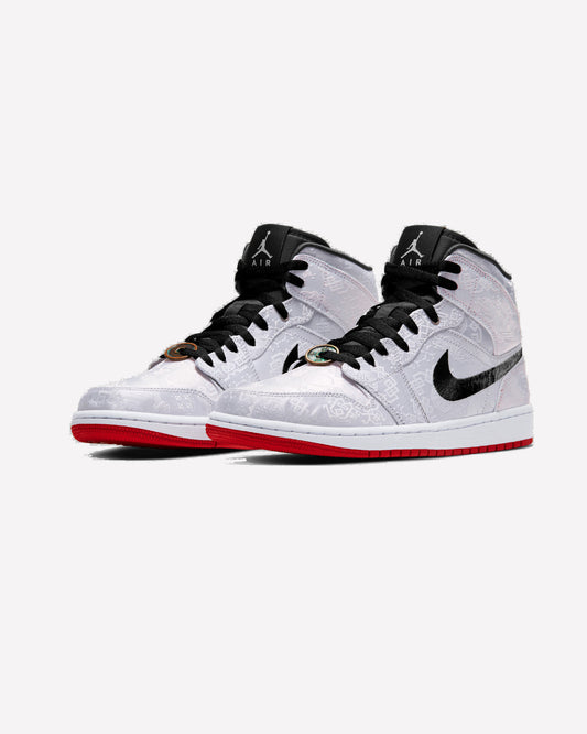 Jordan 1 Mid SE Fearless Edison Chen CLOT — vista del talón