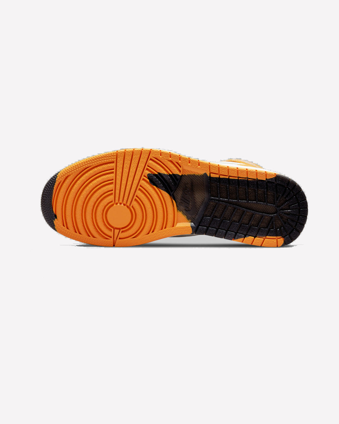Jordan 1 Retro High Element Gore-Tex Light Curry — vista frontal