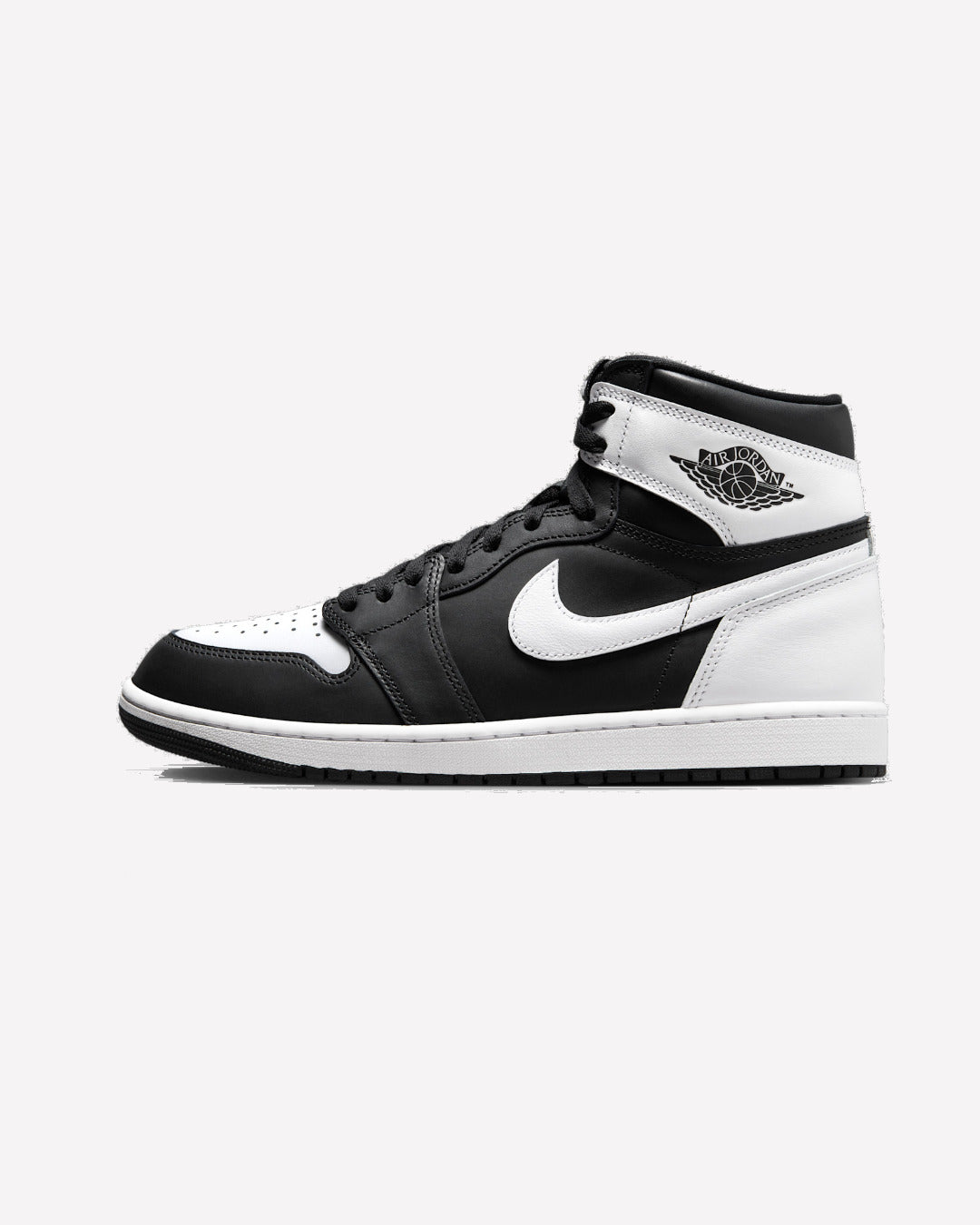 Jordan 1 Retro High OG Black White — vista lateral