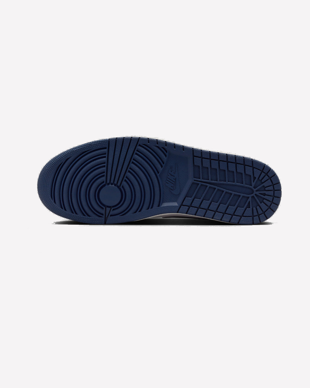 Jordan 1 Retro High OG Midnight Navy — vista frontal